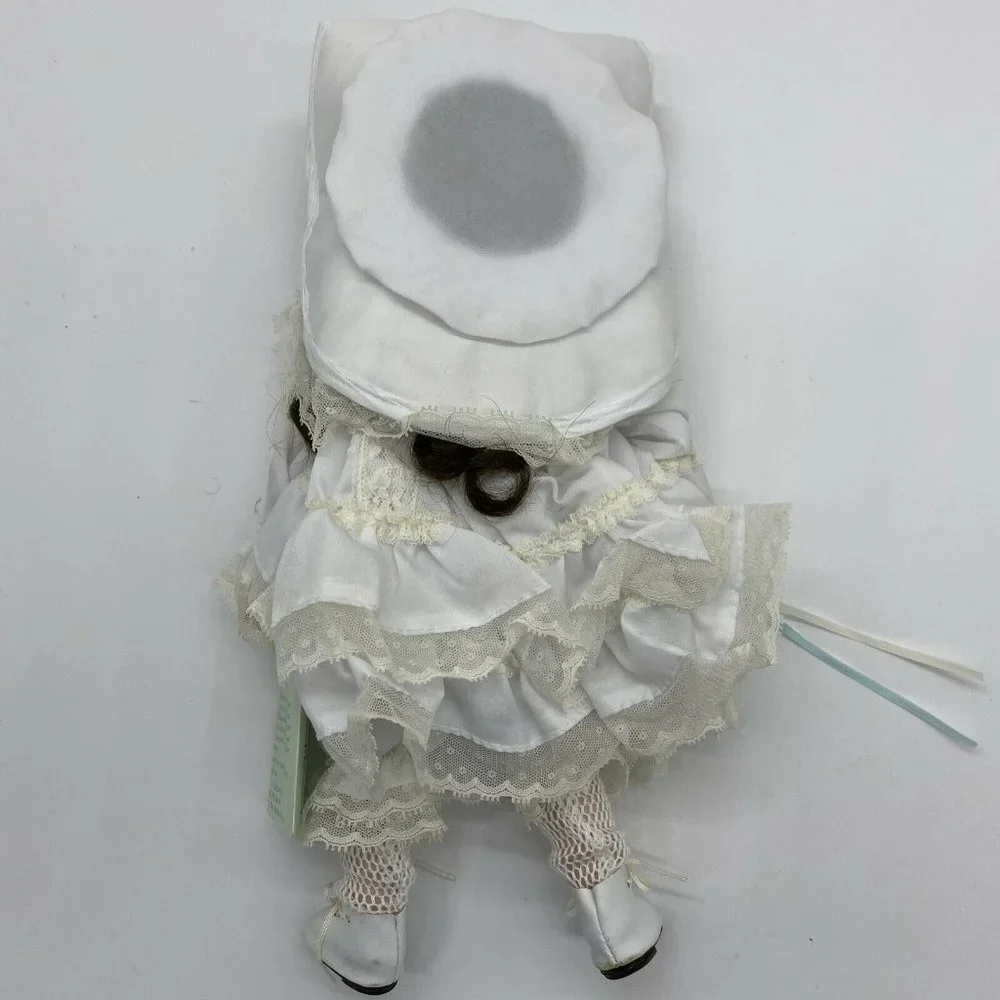 Vintage‎ 80s Dynasty Doll Collection Porcelain Meredith White Lace Dress W/ Box